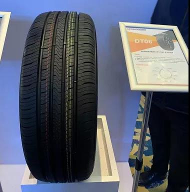 與同類(lèi)型的普通輪胎相比，雙星“全防爆”安全輪胎更耐撞、耐刮