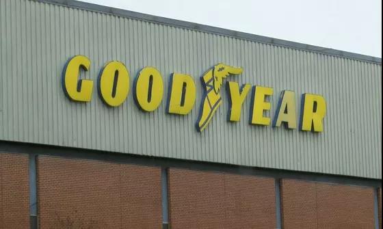 固特異正在超市試行輪胎安裝服務(wù)，顧客可以現(xiàn)買(mǎi)現(xiàn)裝