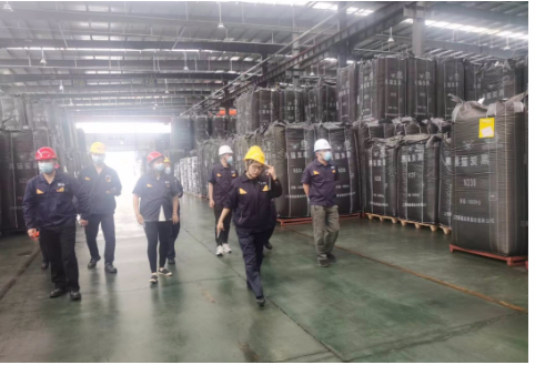 審核過(guò)程氛圍融洽,專家在審核過(guò)程中細(xì)致認(rèn)真